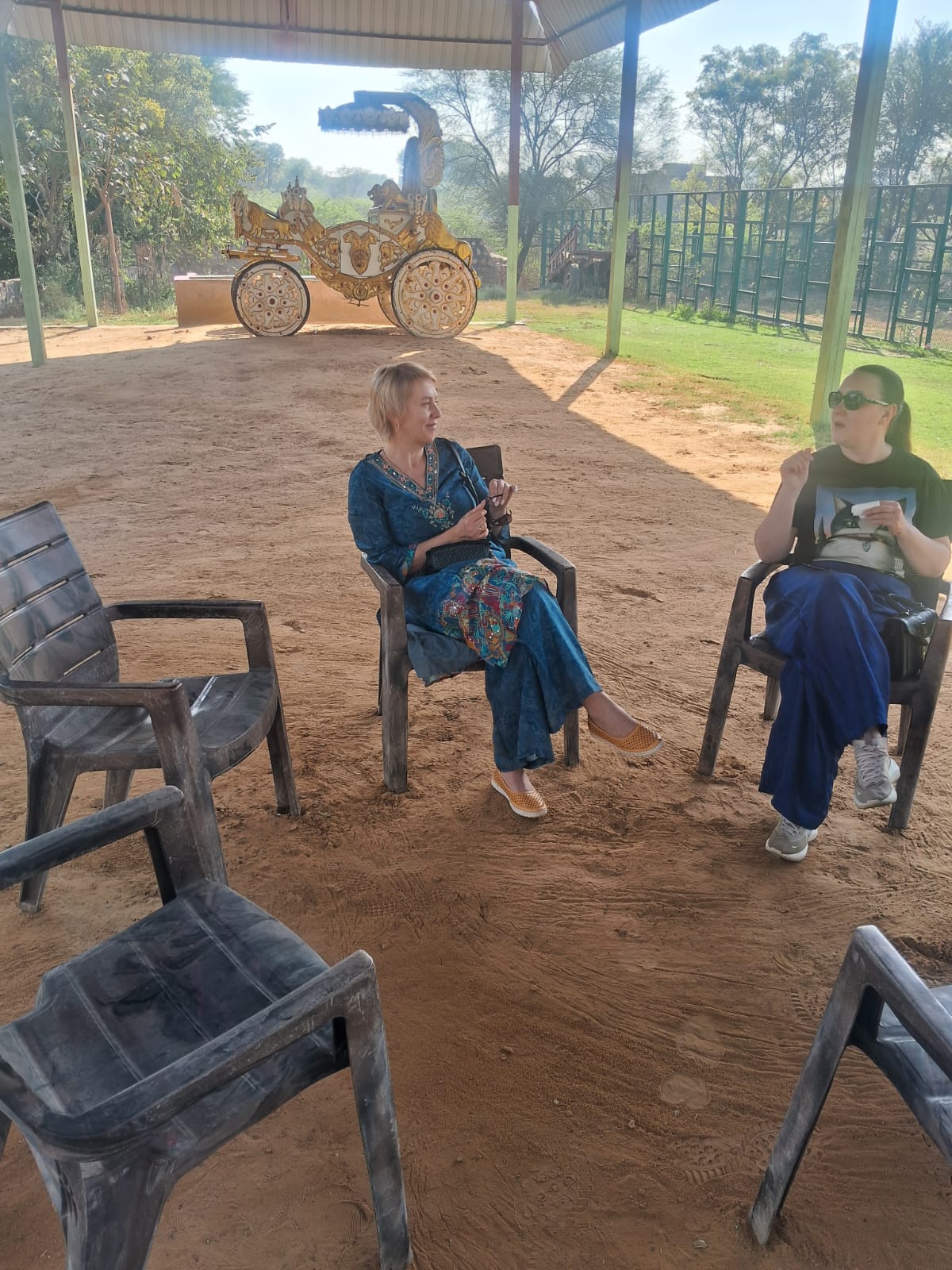 Satyaveer Singh in Jodhpur with Italian Clients 2