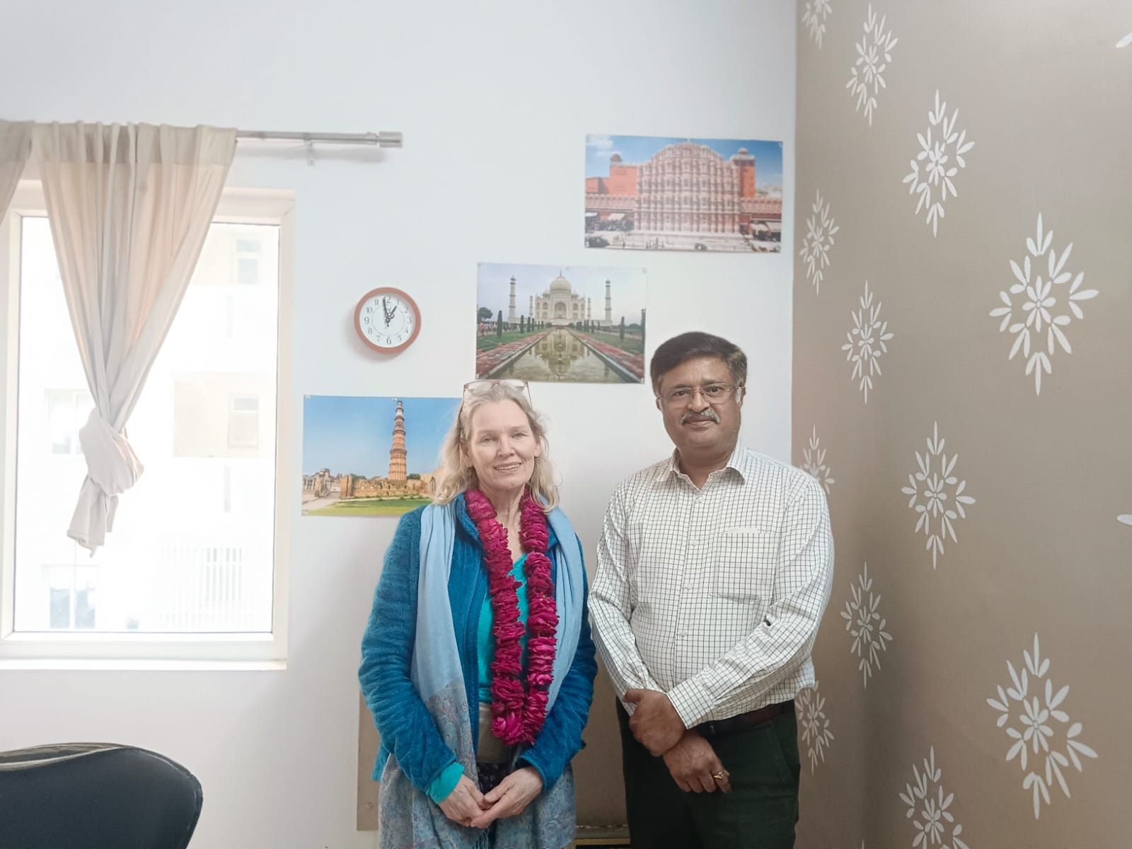 Client from Kentucky USA at Office with CEO